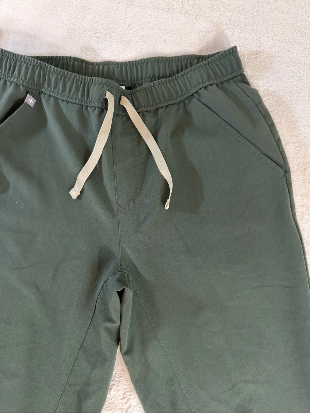 FIGS Men's Forest Green Jogger Sweatpants with Cream Drawstring ITEM2670